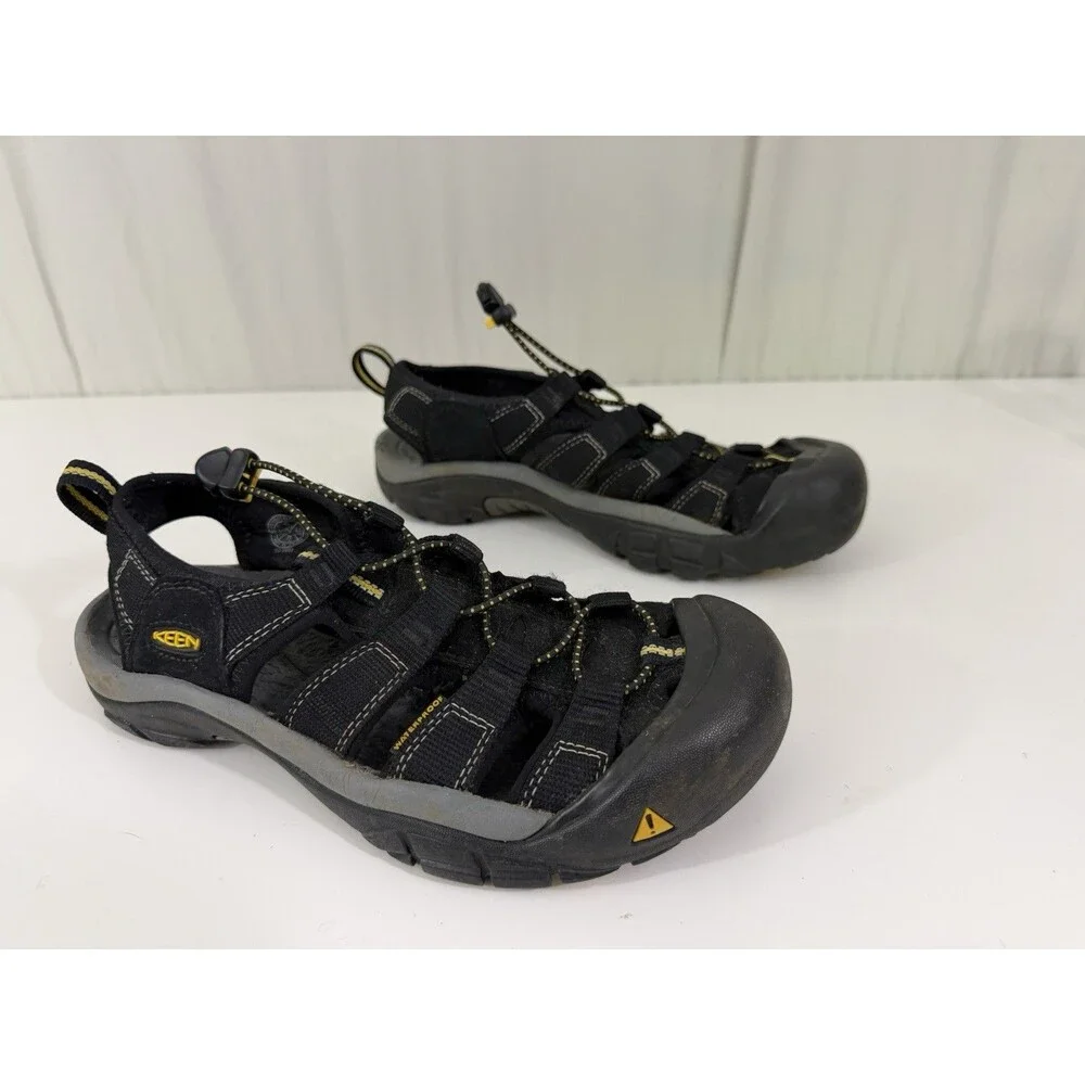 KEEN NEWPORT Black Running Hiking Waterproof Trail Sport Sandals Women’s Sz 9